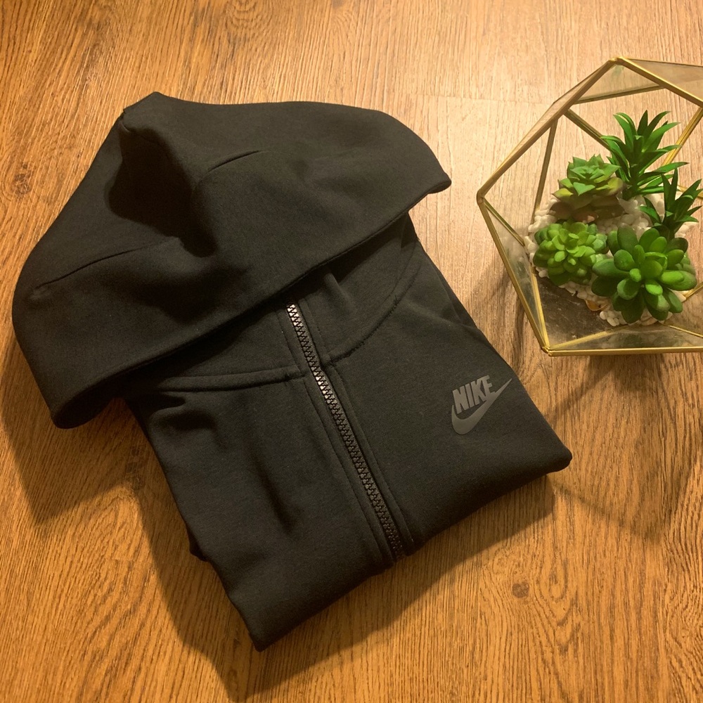 Nike Tech Fleece